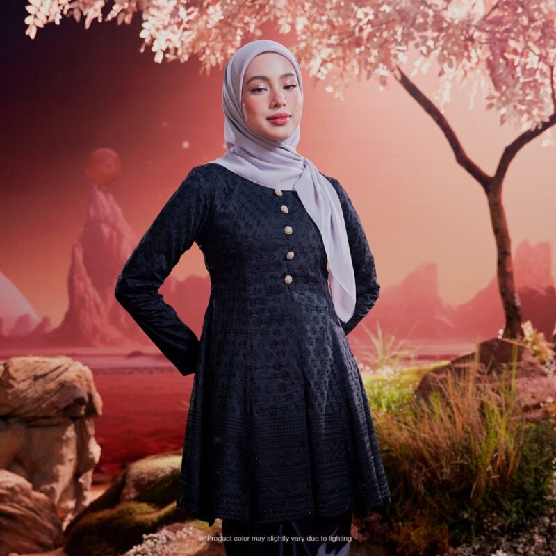 Ixora - Raven Black